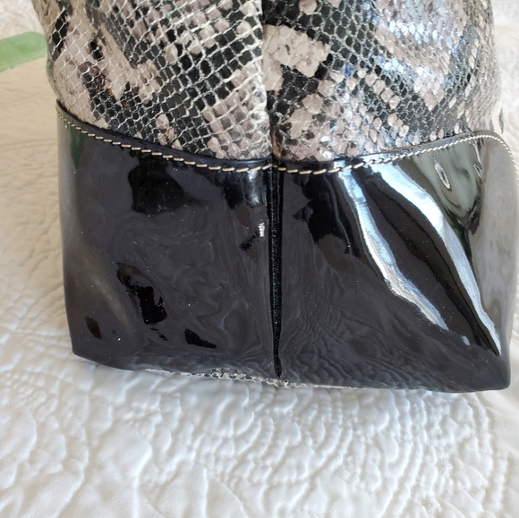 Dooney & Bourke python bag - Picture 4 of 8